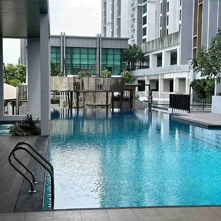 Sky Tree Studio Apartment At Bukit Indah, Johor Johor Bahru Exterior photo